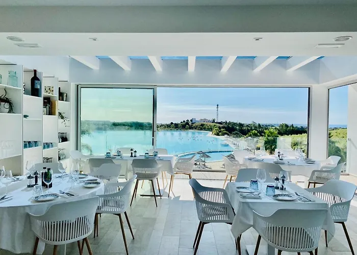 Al-1321 Alcazaba Lagoon *