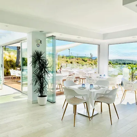 Al-1321 Alcazaba Lagoon * Estepona