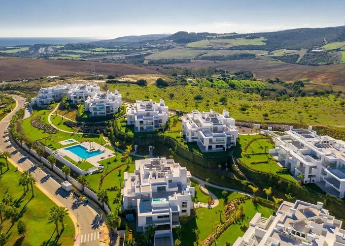 Al-1321 Alcazaba Lagoon * Estepona