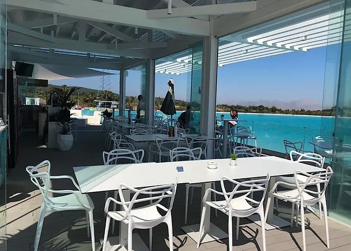 Al-1321 Alcazaba Lagoon